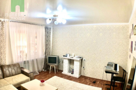 Продается 2х-комнатная квартира, в центре города.