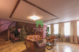 5-к квартира, 260 м², 2/4 эт.