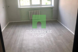 Продается комната площадью 13,5 кв.м. в общежитии секционного типа